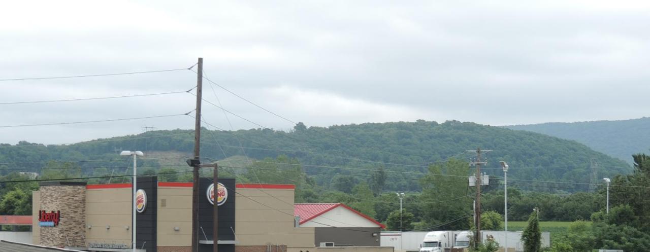 スーパー 8 バイ ウインダム ミフリンビル ニア ブルームズバーグ Mifflinville エクステリア 写真